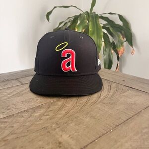 New Era fitted cap size 7 1/4